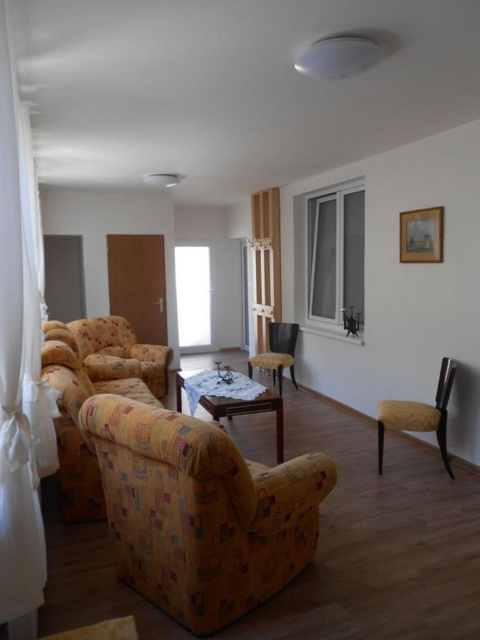Ubytovani U Babicky Pension Lanžhot Buitenkant foto