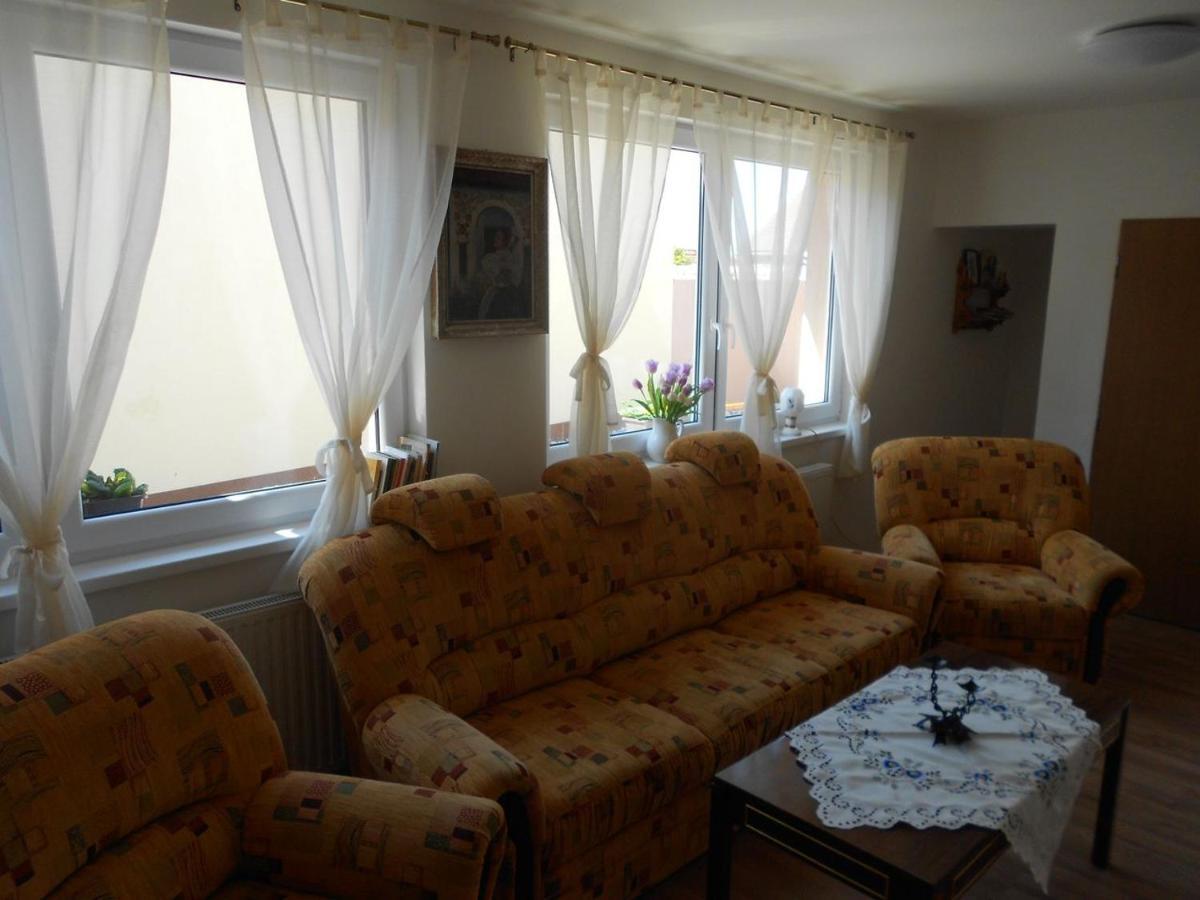 Ubytovani U Babicky Pension Lanžhot Buitenkant foto